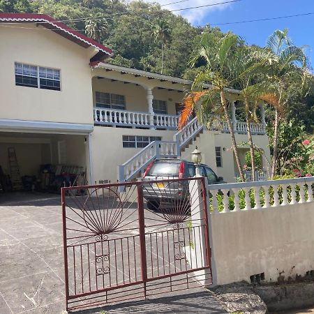 Stunning 2-Bed Apartment in Grand Roy Grenada Mount Nesbit Exterior foto